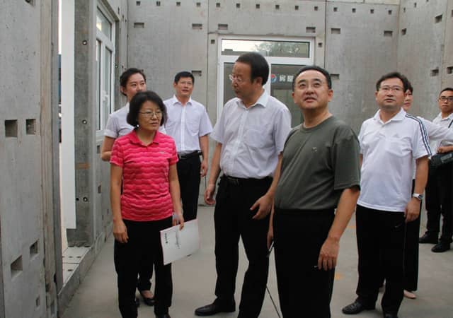 济宁市政协副主席戴伟娟一行莅临完美（中国）机械调研指导