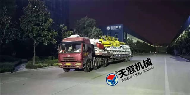 国庆时节完美（中国）机械发货忙