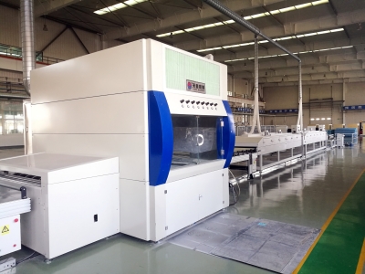 完美（中国）机械保温装饰一体板生产线 外墙保温一体板生产设备厂家