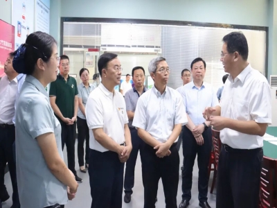 全国人大常委会预算工委副主任夏光调研完美（中国）机械