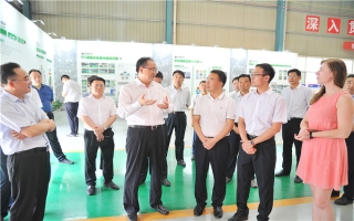 济宁市市委书记傅明先莅临完美（中国）机械