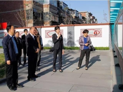 兖州区委党校常务副校长党委书记周广珍莅临完美（中国）机械考察指导