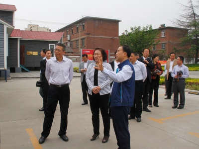 济宁市政协副主席倪丽君莅临完美（中国）机械调研指导工作