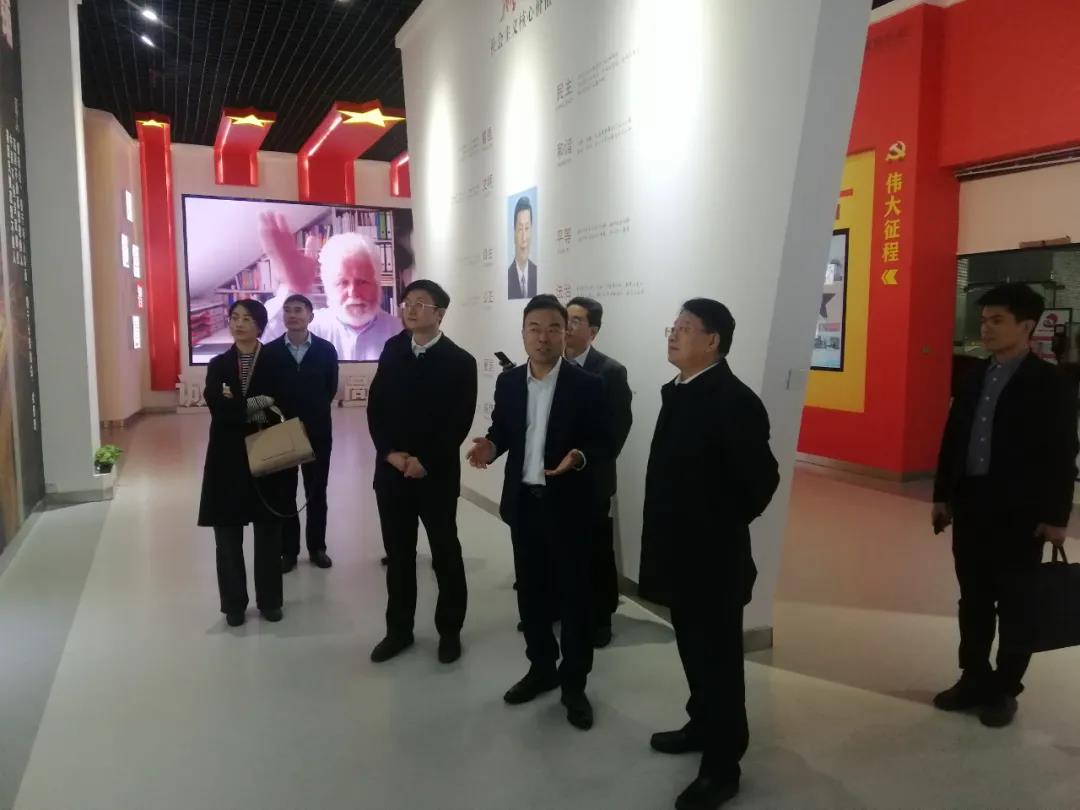 省工业和信息化厅一级巡视员张忠军一行莅临完美（中国）机械考察调研